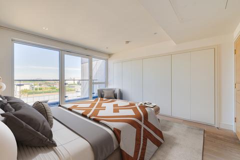 3 bedroom flat for sale, Monarch Point, Imperial Wharf, London