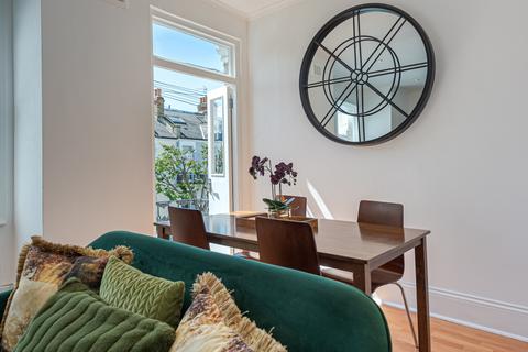 3 bedroom maisonette for sale, Hestercombe Avenue, Fulham, London