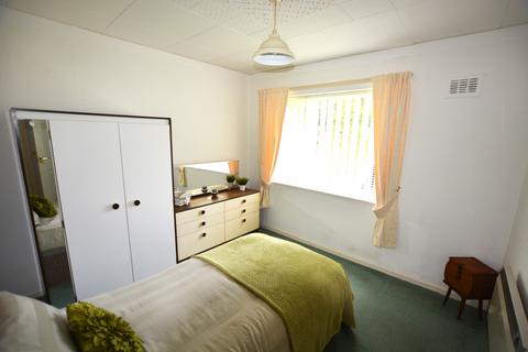 3 Farncombe Close, Manchester, M23 9FS