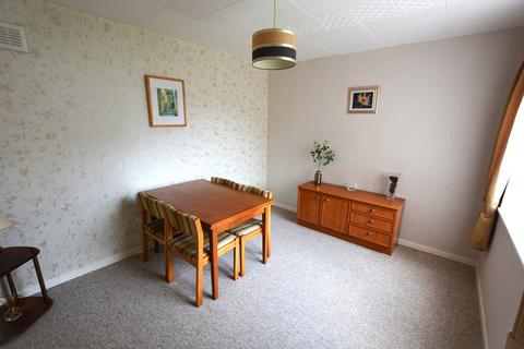3 Farncombe Close, Manchester, M23 9FS