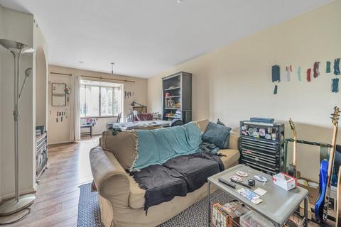 71 Seacole Close, London, W3 6TF