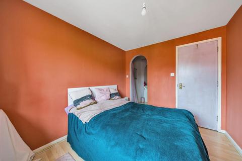 71 Seacole Close, London, W3 6TF