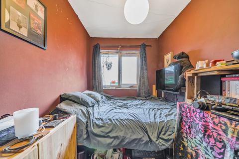 71 Seacole Close, London, W3 6TF