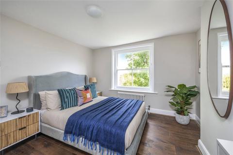 20b Canonbury Square, London, N1 2AL