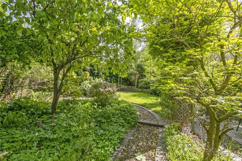 20b Canonbury Square, London, N1 2AL