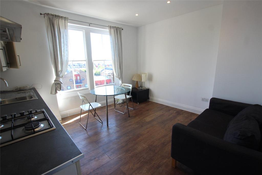 The Highway, London, E1W 2 bed apartment £1,775 pcm (£410 pw)