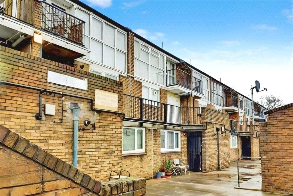 4 bedroom maisonette to rent