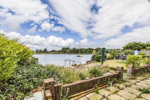 2 bedroom apartment for sale, Rowin Close, Hayling Island, Hampshire