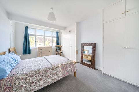 43 Pine Avenue, West Wickham, BR4 0LN