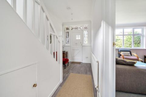 43 Pine Avenue, West Wickham, BR4 0LN