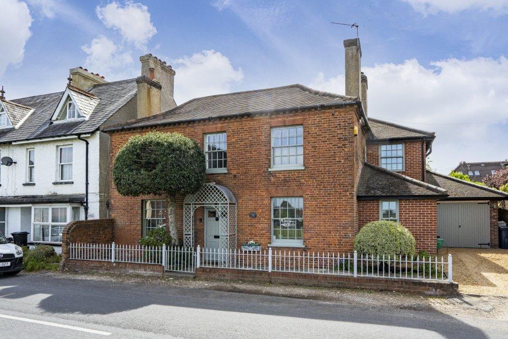 Gold Hill West, Chalfont St. Peter, Gerrards Cross, Buckinghamshire 5