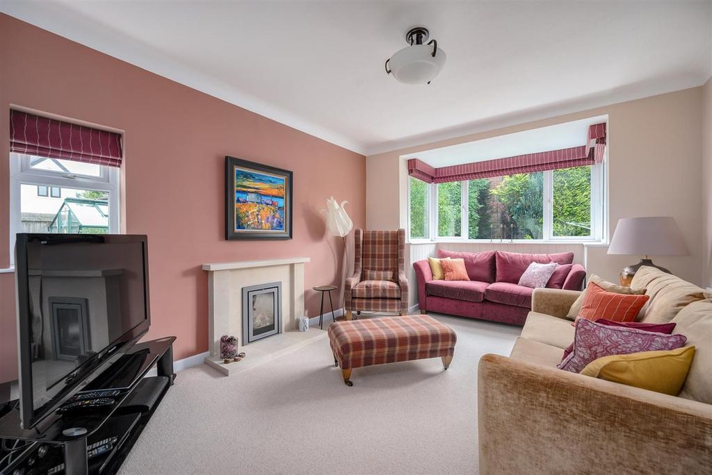 Woodchester Road, Dorridge, B93 4 bed detached house for sale £900,000