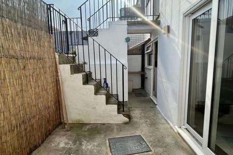 20a Cobham Street, Gravesend, DA11 0SB