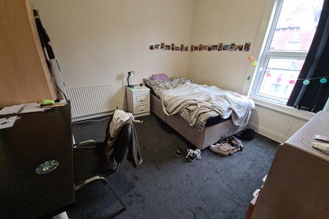 undefined, Hessle Mount, Leeds