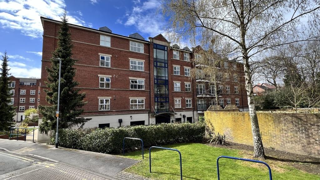 Carisbrooke Road, West Park, Leeds, West Yorkshire 2 bed apartment for