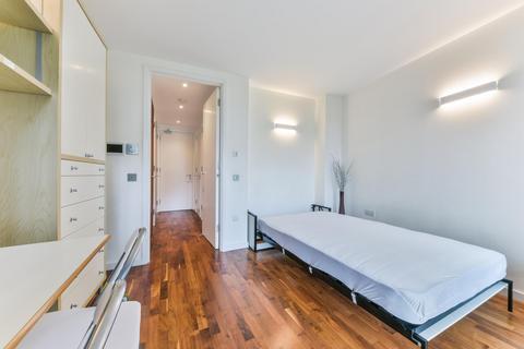 Studio to rent, New Providence Wharf, Fairmont Avenue, London, E14