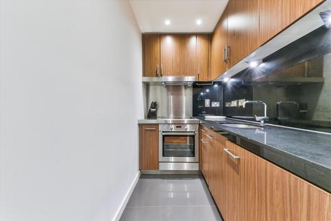 Studio to rent, New Providence Wharf, Fairmont Avenue, London, E14