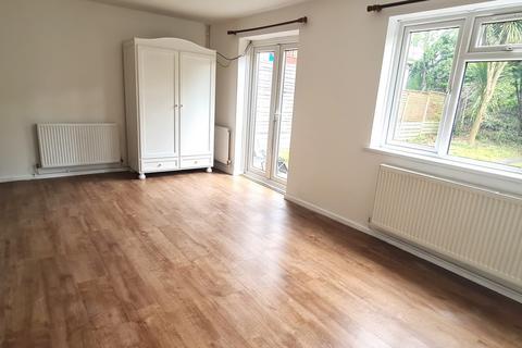 3 bedroom house for sale, Burnley Road, London NW10