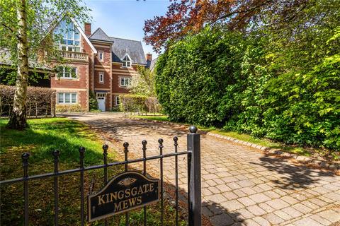 4 bedroom terraced house for sale, Kingsgate Road, Winchester, Hampshire, SO23