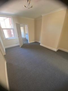 2 bedroom flat to rent, Denwick Avenue, Newcastle upon Tyne NE15