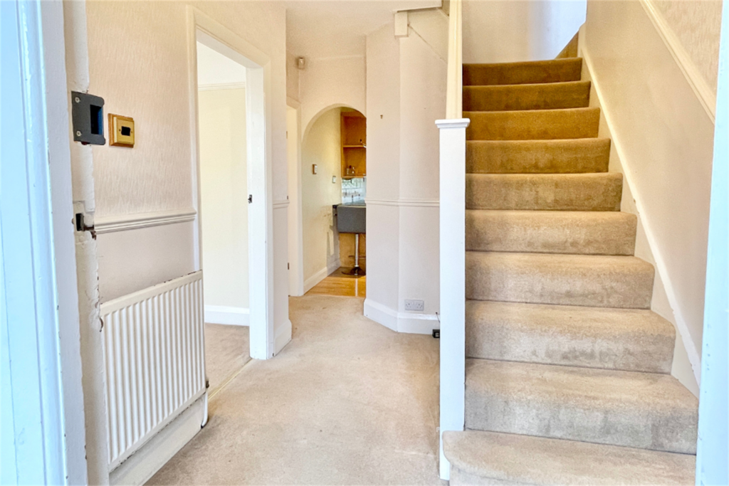 Park Road, Beeston, NG9 4DD 5 bed detached house for sale £680,000