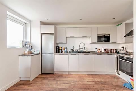 2 bedroom apartment for sale - Erebus Drive, London, SE28