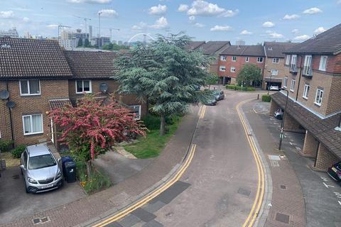 114 Abbeyfields Close, London, NW10 7EG