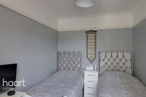 1 Clifton Road, Luton, LU1 1PB