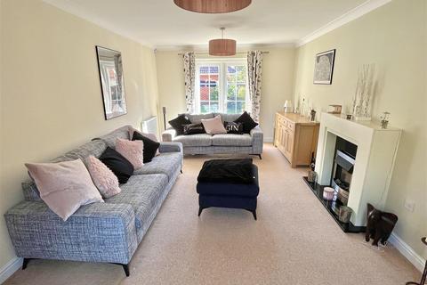 32 Aspen Way, Soham, Ely, CB7 5ZQ