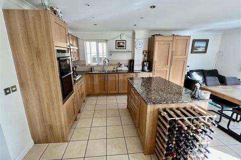 32 Aspen Way, Soham, Ely, CB7 5ZQ