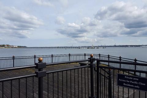 2 bedroom apartment to rent, Pacific Close, Southampton SO14