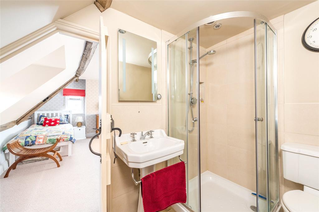 S/F Shower Room