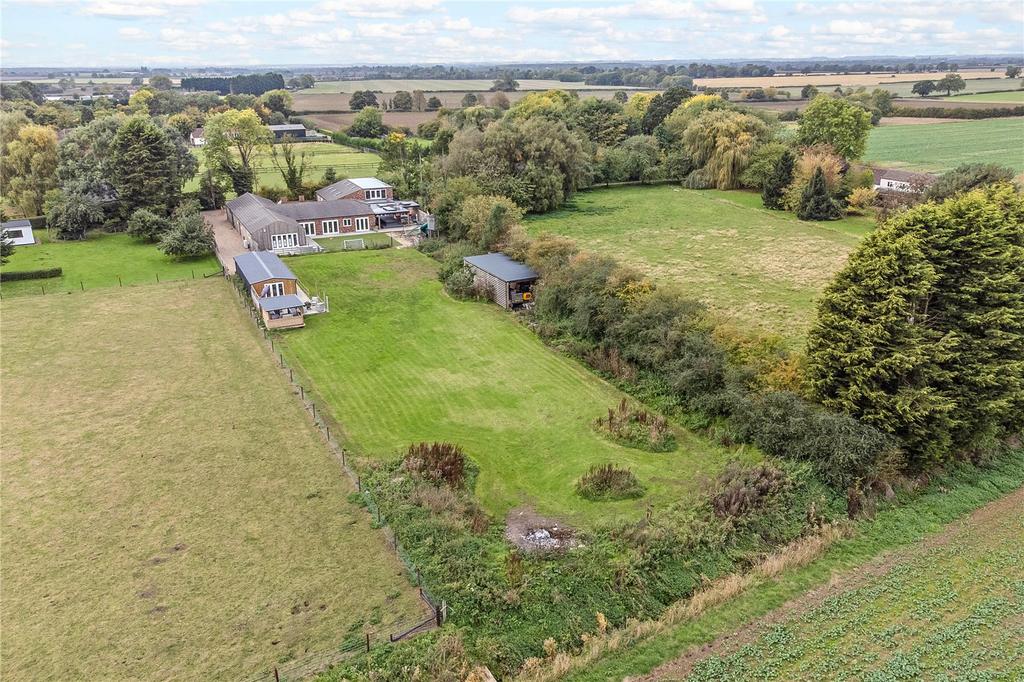 Acre House, Bleasby Moor, Market Rasen, LN8 5 bed bungalow for sale £