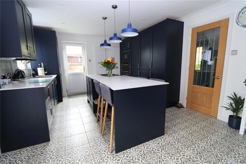 4 bedroom detached house for sale, Tabard Gardens, Newport Pagnell, Milton Keynes, Bucks, MK16