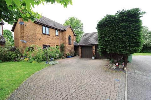 4 bedroom detached house for sale, Tabard Gardens, Newport Pagnell, Milton Keynes, Bucks, MK16