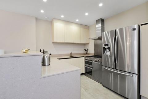 2 bedroom apartment to rent - Lyndhurst Road, Hampstead, London, NW3