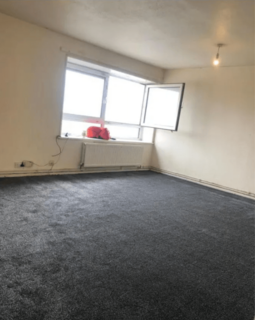 2 bedroom flat for sale, Southall, UB2