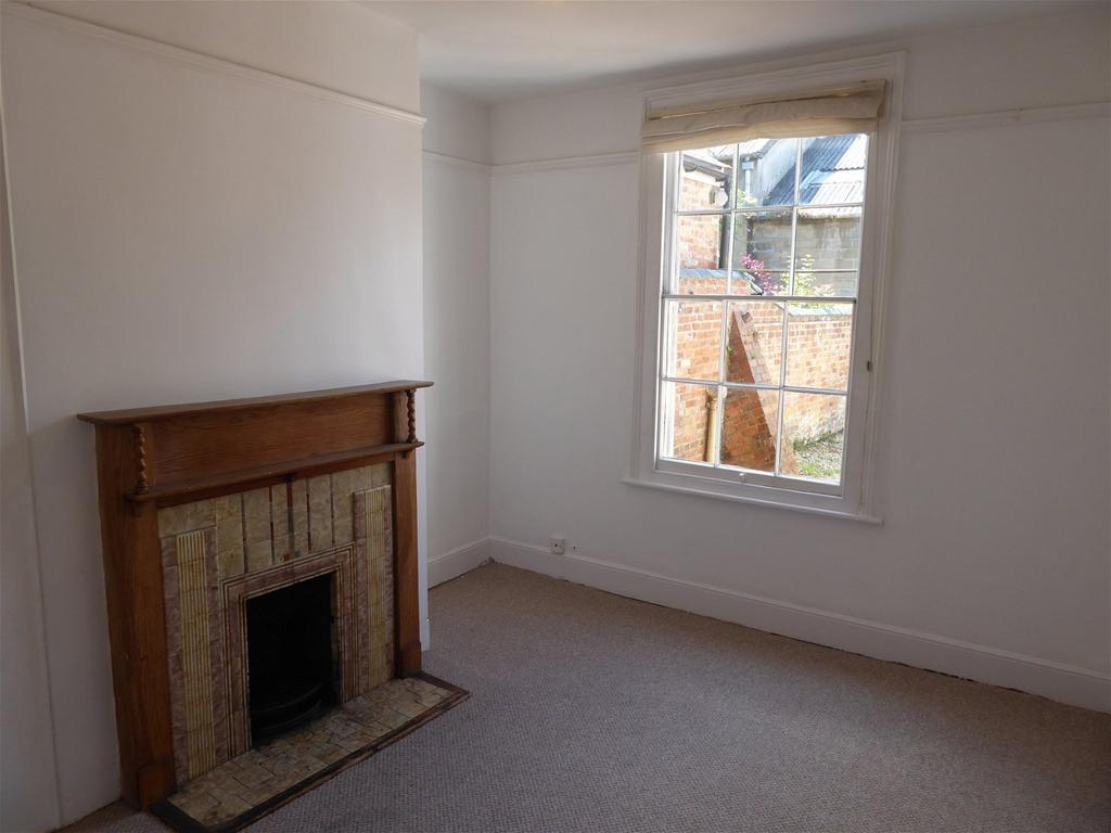 Dashwood Road, Banbury, OX16 5HF 5 bed terraced house for sale £415,000