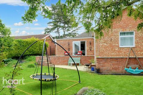 Jesmondene Church End, Leverington, Wisbech, PE13 5DA