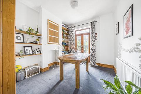 57 Warner Road, London, SE5 9NE