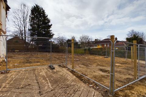 Plot for sale, Neale Avenue, Kettering, Northamptonshire, NN16