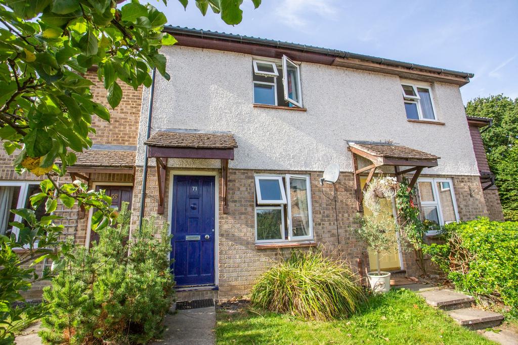 Westgate Close, Canterbury, CT2 2 bed terraced house for sale £260,000