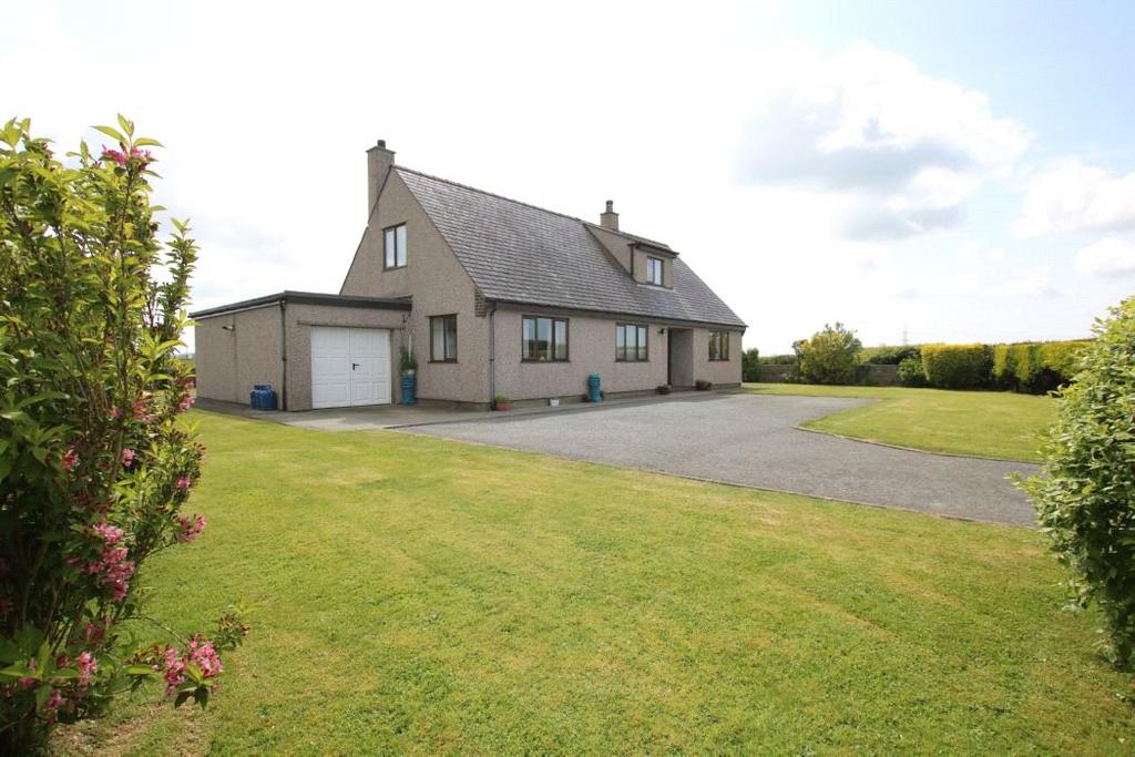 Bryn Menant, Rhosgoch, Anglesey, LL66 4 bed detached house for sale £