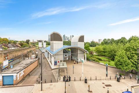 Flat 7, 1 Douglas Path, London, E14 3GR