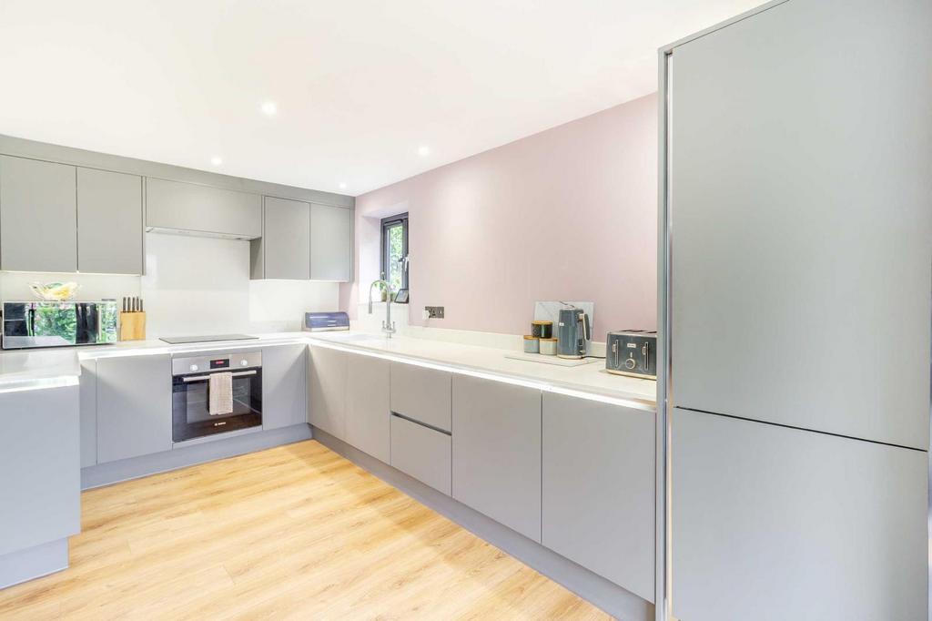 Duchess Close, Monmouth 4 bed detached house for sale £585,000