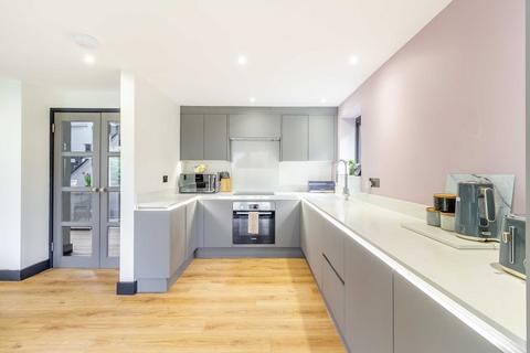 7 Duchess Close, Osbaston, Monmouth, NP25 3JL