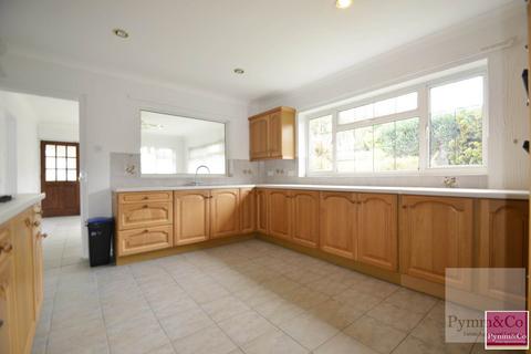 3 bedroom bungalow to rent, Holt Road, Norwich NR10
