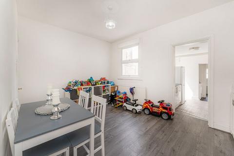 31 Nelson Road, London, N9 0RH