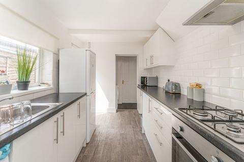 31 Nelson Road, London, N9 0RH