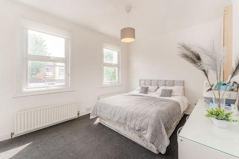 31 Nelson Road, London, N9 0RH